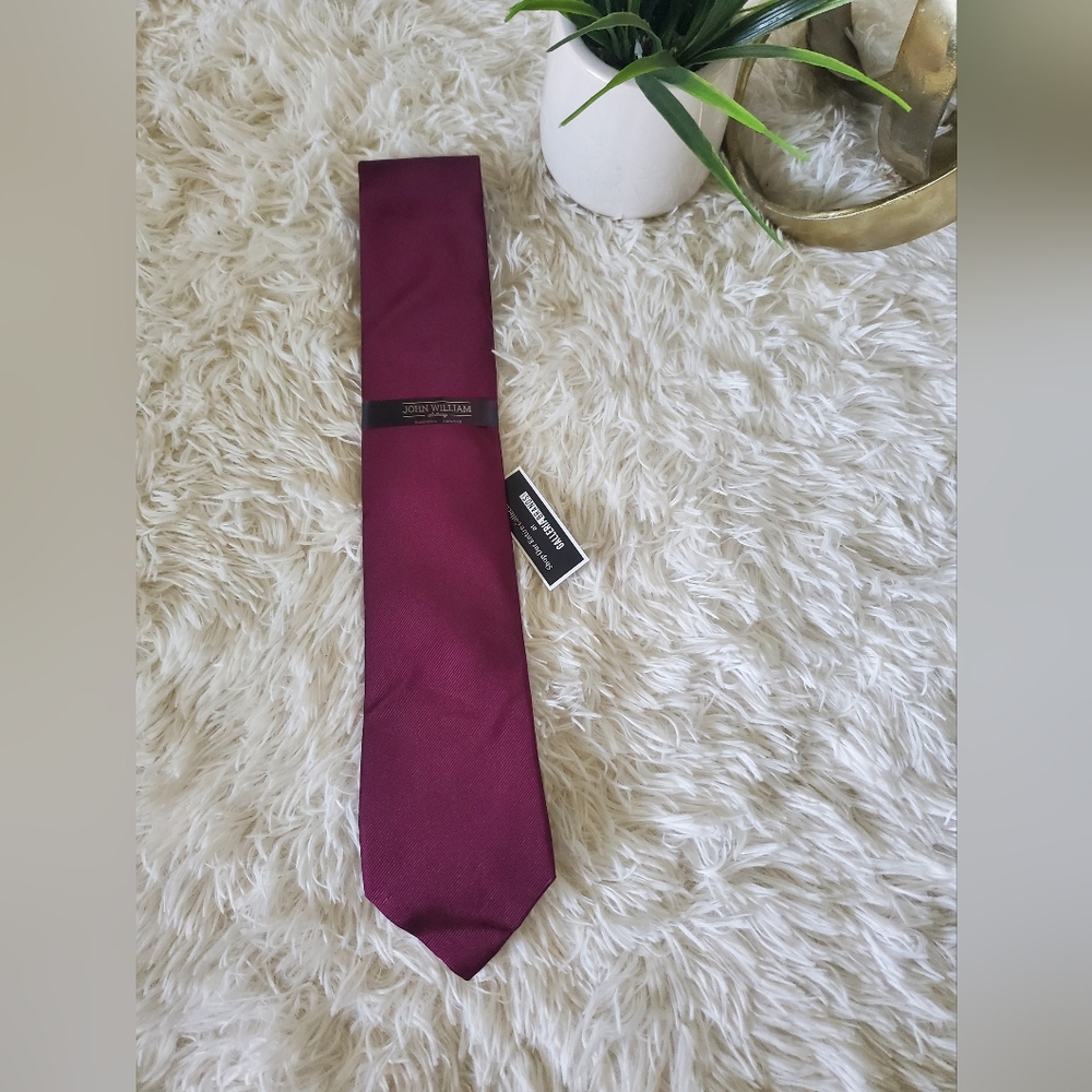 Men's 100% Silk Burgundy Handmade Neck Tie NEW
